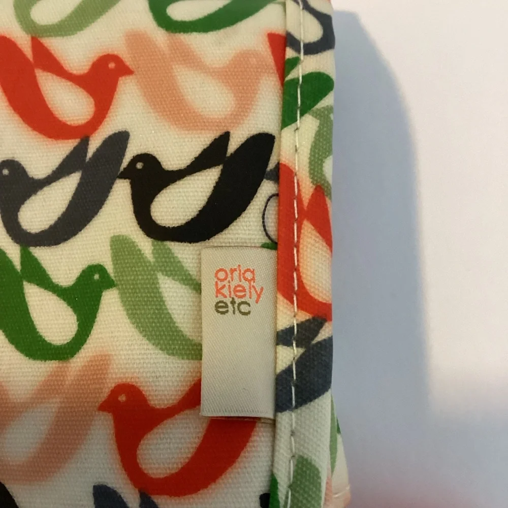 Hanging Travel Organizer with Multicolor Pattern